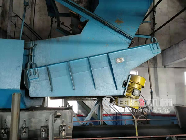 電機(jī)振動(dòng)給料機(jī)常見(jiàn)故障 電機(jī)振動(dòng)給料機(jī)常見(jiàn)故障